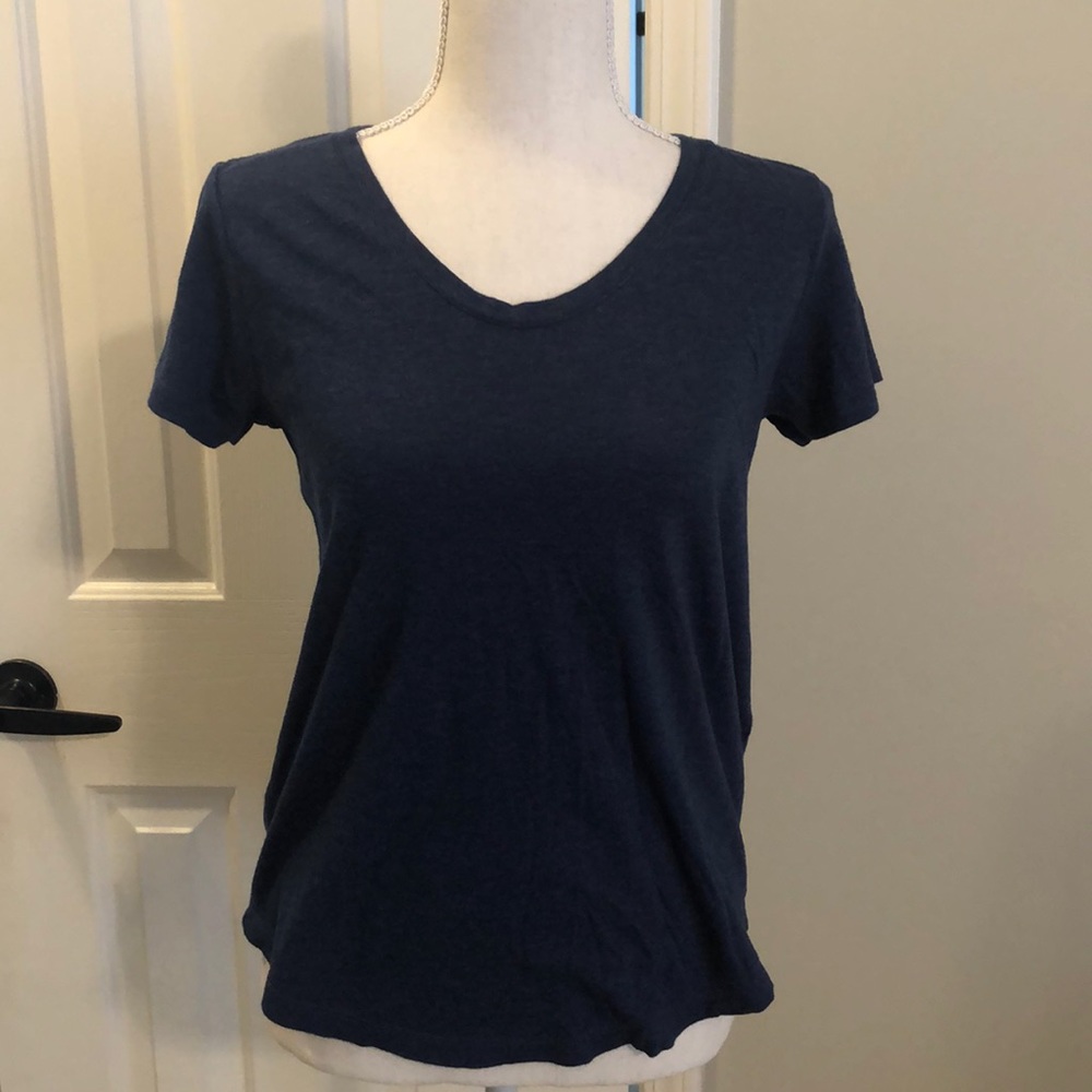 Vineyard Vines Women’s Scoop neck tee